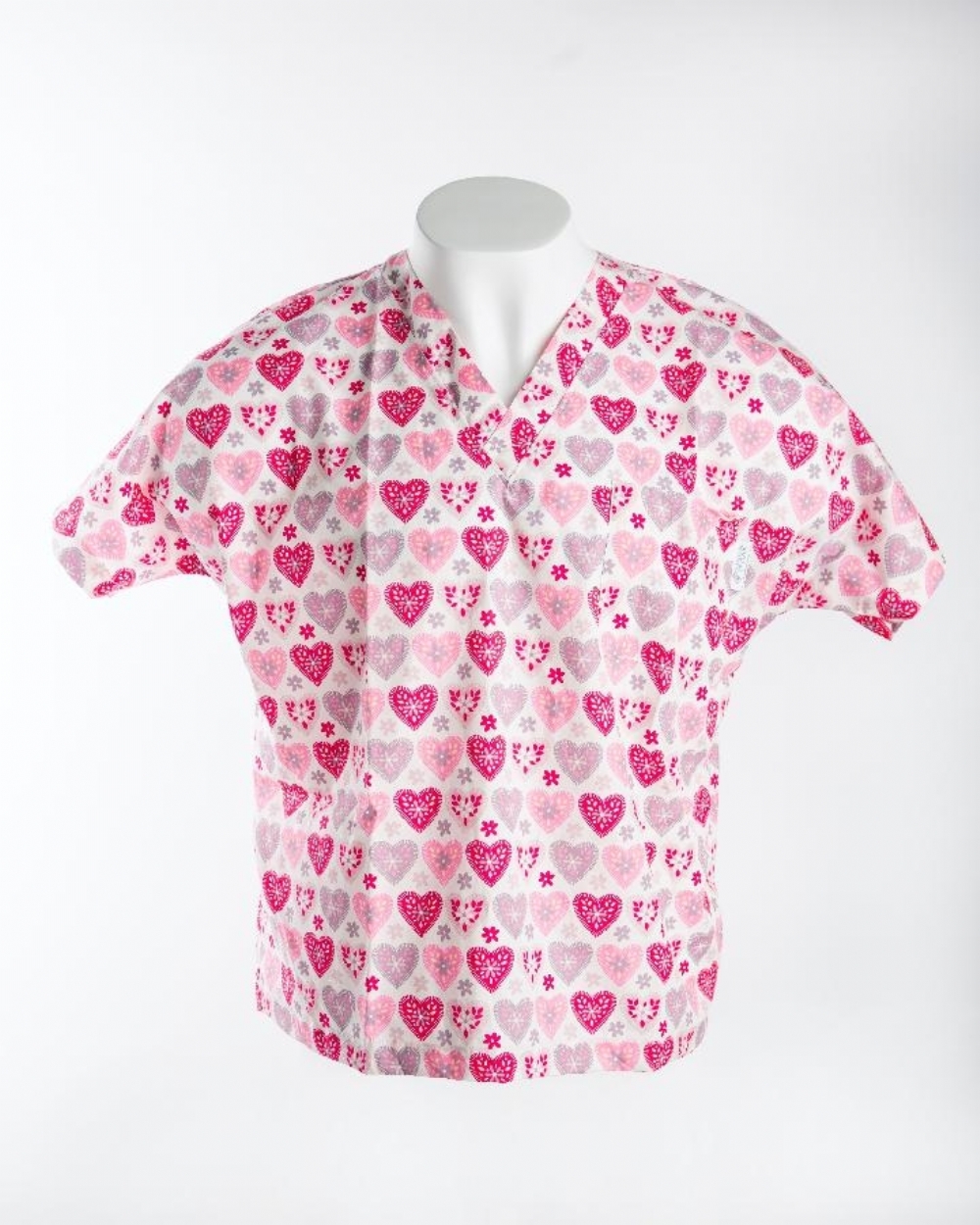 Summer Hearts Short Sleeve Scrub Top 100% Cotton | Chameleon Scrubs