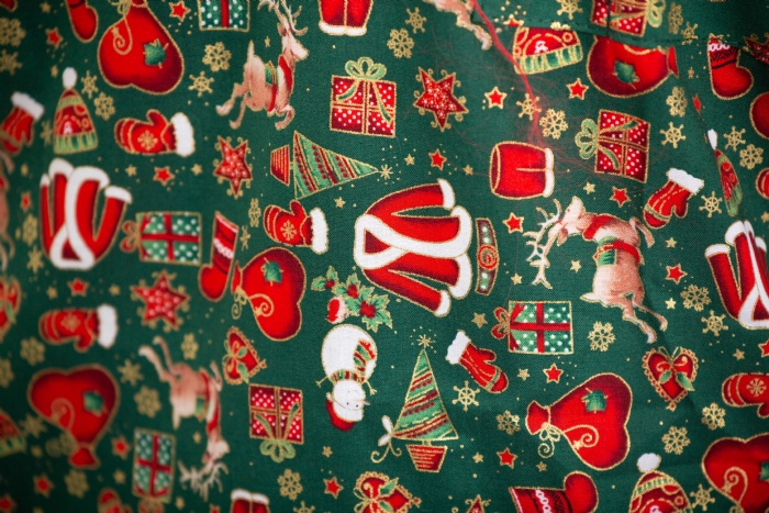 Christmas Presents Short Sleeve Scrub Top 100% Cotton