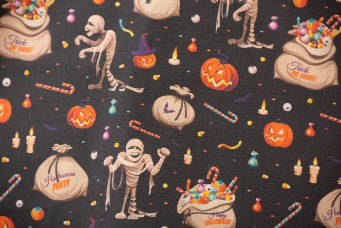  Halloween Ghouls Short Sleeve Scrub Top 100% Cotton